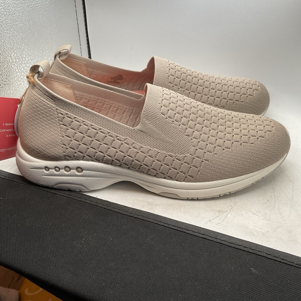 Easy Spirit Setech2 - Women's Beige Slip-On Sneakers - Size 10WW
